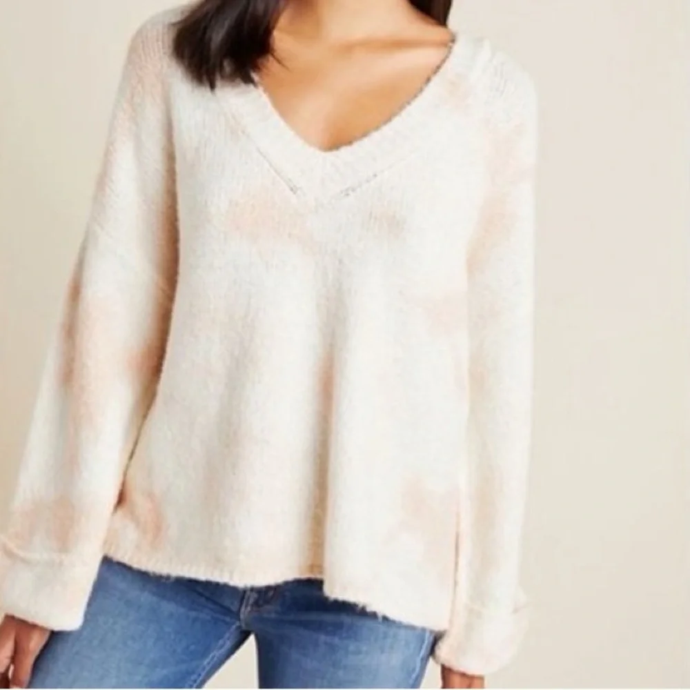 By Anthropologie Maggie Bell Sleeve Oversized V-neck Pullover Sweater.    G68